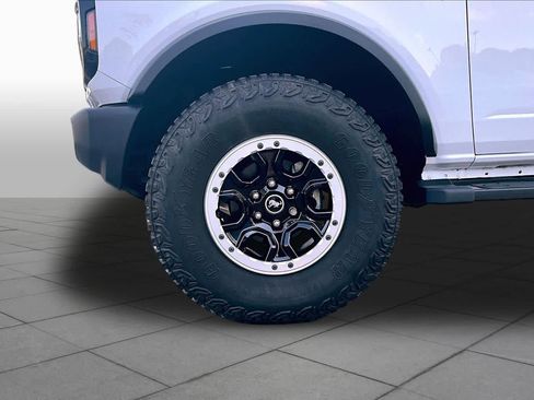 Used 2023 Ford Bronco Outer Banks w/ Sasquatch Package AWD/4WD image 11