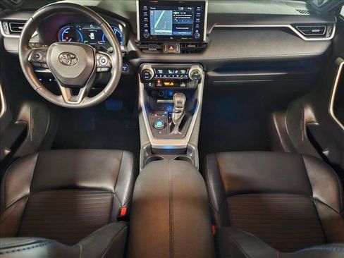 Used 2020 Toyota RAV4 XSE image 19