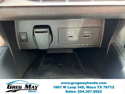 Used 2024 Nissan Versa SR FWD image 26