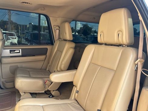 Used 2013 Ford Expedition EL XLT RWD image 25
