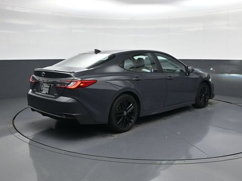 Used 2025 Toyota Camry SE FWD image 10