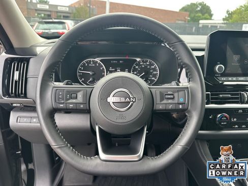 Used 2025 Nissan Pathfinder SV w/ Black Appearance Package AWD/4WD image 24