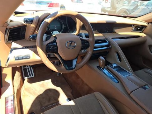Used 2018 Lexus LC 500 Coupe RWD image 3