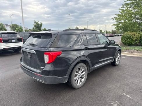 Used 2020 Ford Explorer XLT w/ Equipment Group 202A AWD/4WD image 7