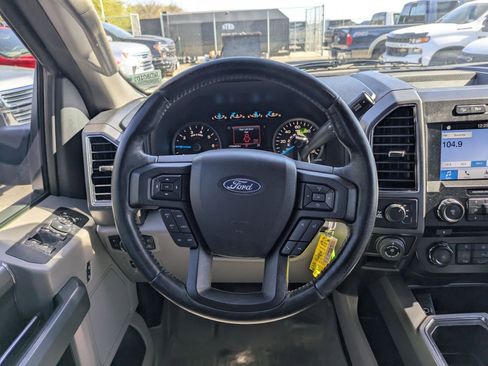 Used 2018 Ford F150 XLT w/ Equipment Group 302A Luxury image 21