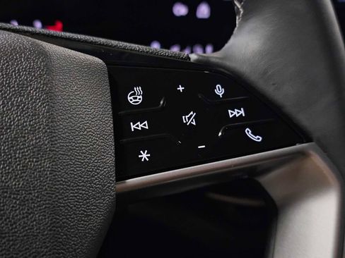 New 2025 Audi Q5 Prestige image 28