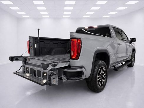 Used 2025 GMC Sierra 1500 AT4 w/ AT4 Preferred Package AWD/4WD image 15