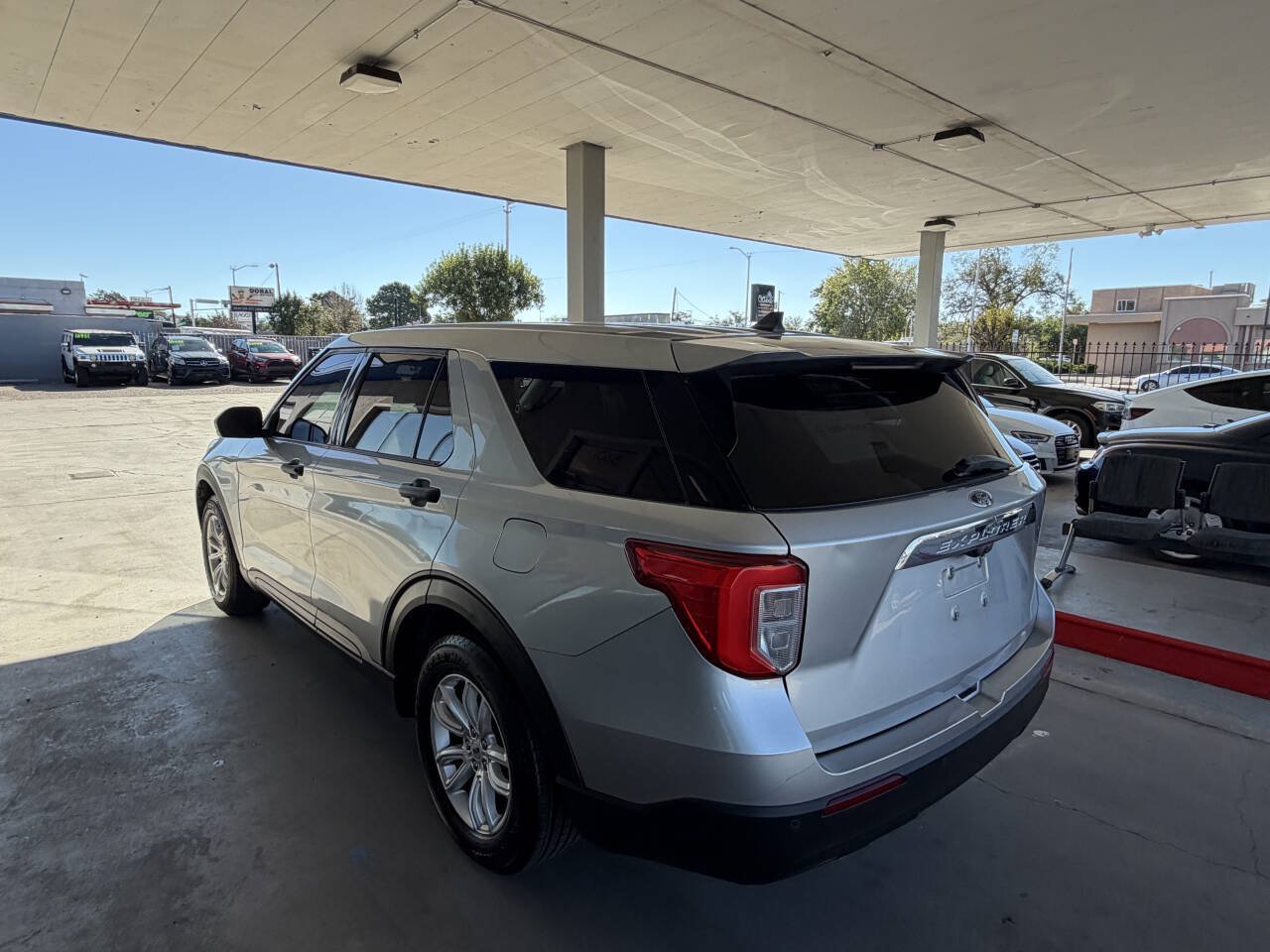 Used 2021 Ford Explorer 2WD image 4