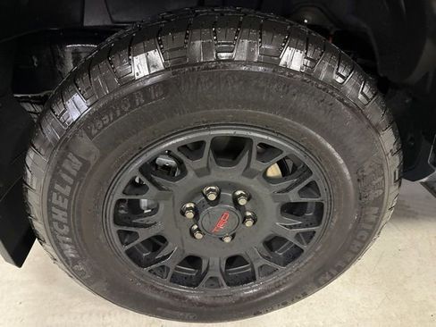 Certified 2025 Toyota 4Runner TRD Off-Road Premium image 12