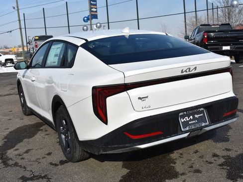 New 2026 Kia K4 LXS image 6
