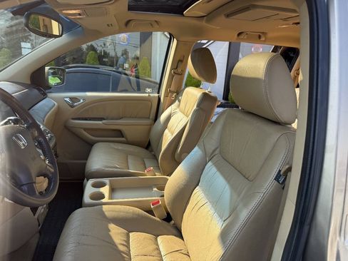 Used 2010 Honda Odyssey EX-L image 9