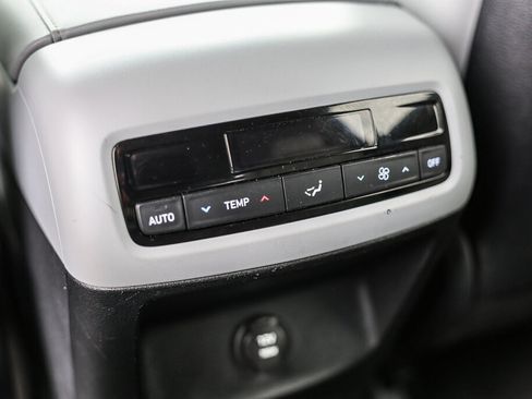 Used 2024 Hyundai Palisade SEL FWD image 7