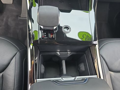 Certified 2025 Land Rover Range Rover Sport image 26