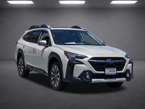 Used 2024 Subaru Outback Touring AWD/4WD image 2