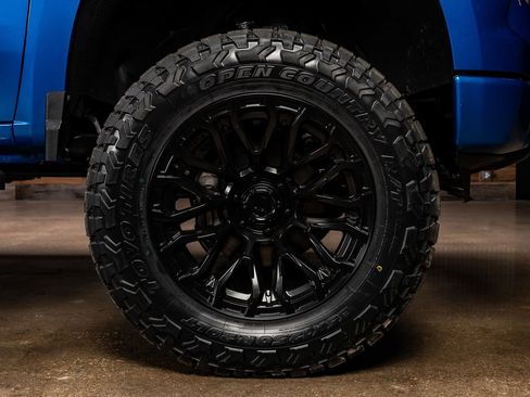 Used 2023 Chevrolet Silverado 1500 RST image 12