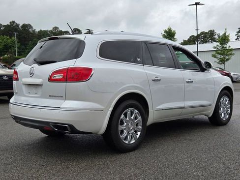 Used 2016 Buick Enclave Leather w/ Trailering Package FWD image 5