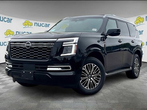 New 2025 Nissan Armada SL w/ Captain's Chari Seat Package image 4