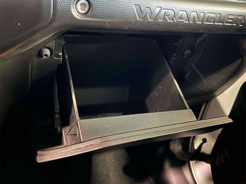 Used 2021 Jeep Wrangler Unlimited Sport S image 33