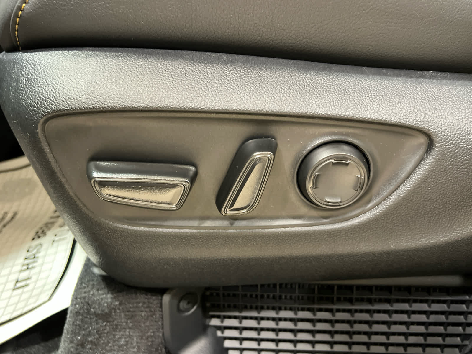 New 2026 Toyota Sienna XLE Woodland Edition AWD/4WD image 16