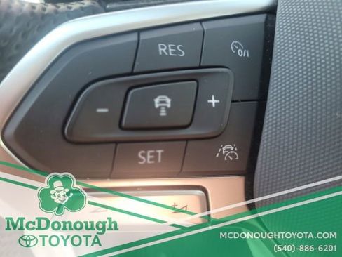 Used 2022 Volkswagen Atlas SEL Premium image 20