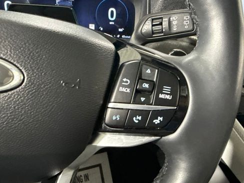 Used 2025 Ford Explorer Platinum w/ LUX Leather Package AWD/4WD image 21