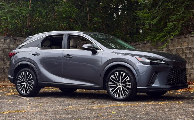 Certified 2023 Lexus RX 350 Premium Plus w/ Cold Area Package AWD/4WD image 2