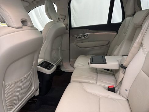 Used 2023 Volvo XC90 B5 Plus AWD/4WD image 20