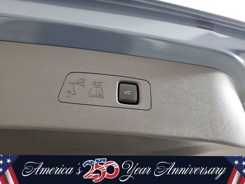 Used 2024 Lincoln Corsair FWD w/ Equipment Group 101A image 8