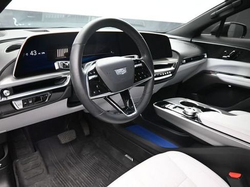 Used 2024 Cadillac Lyriq Sport w/ LPO, Floor Liner Package AWD/4WD image 12