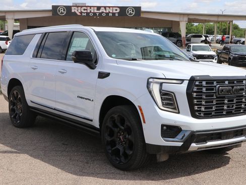 New 2026 GMC Yukon XL Denali Ultimate AWD/4WD image 1