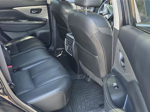 Used 2018 Nissan Murano SL w/ Midnight Edition Package FWD image 13