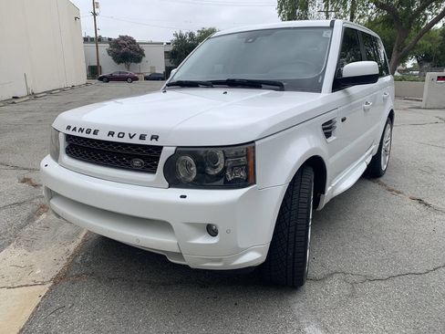 Used 2012 Land Rover Range Rover Sport HSE AWD/4WD image 2