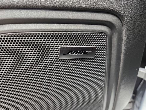 Certified 2026 Porsche Macan AWD/4WD image 24