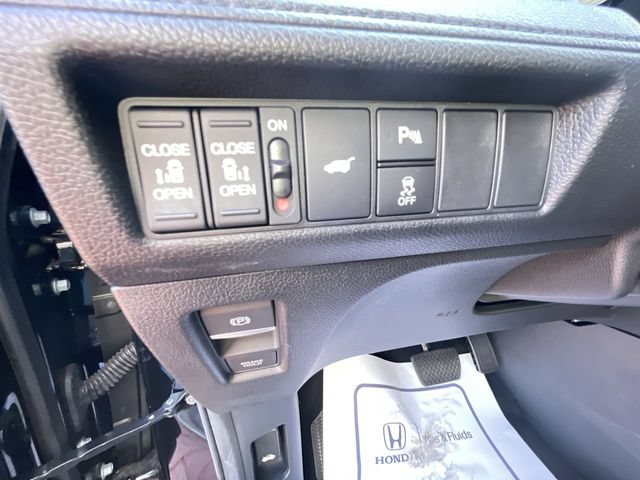 Certified 2025 Honda Odyssey Touring image 11