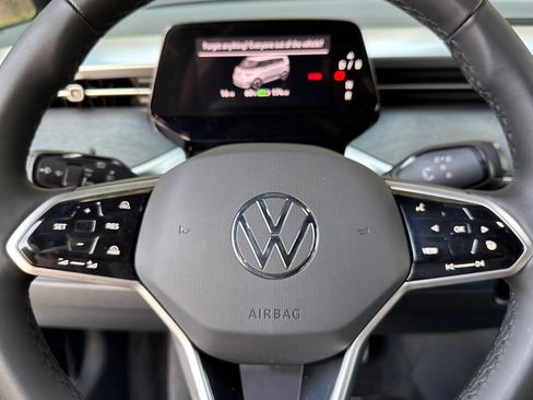 New 2025 Volkswagen ID. Buzz Pro S image 24