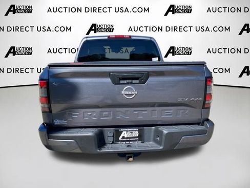 Used 2022 Nissan Frontier SV image 13