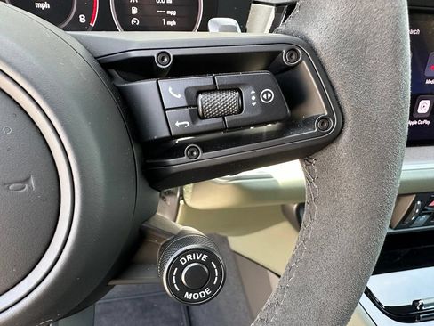 Certified 2026 Porsche Cayenne GTS AWD/4WD image 26