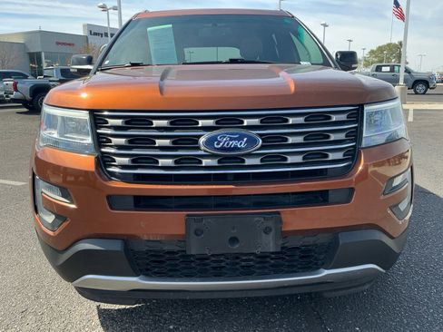 Used 2017 Ford Explorer XLT w/ Equipment Group 202A image 23