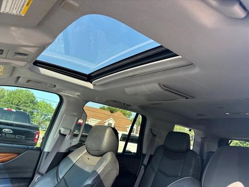 Used 2015 Cadillac Escalade Premium AWD/4WD image 27