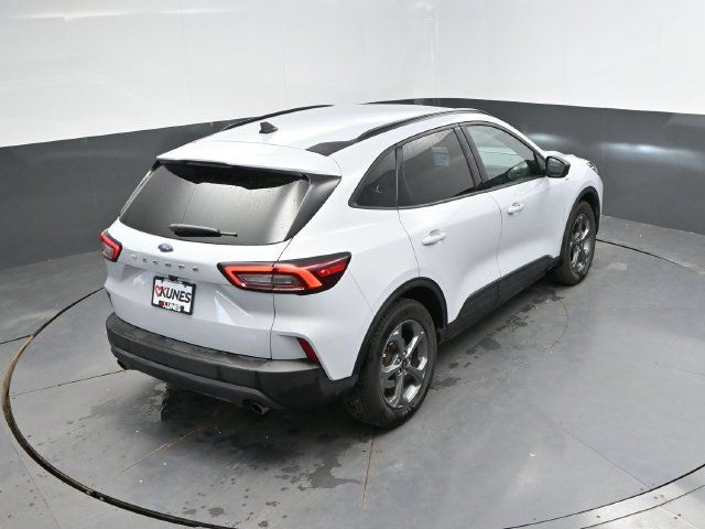 Used 2025 Ford Escape ST-Line FWD image 34