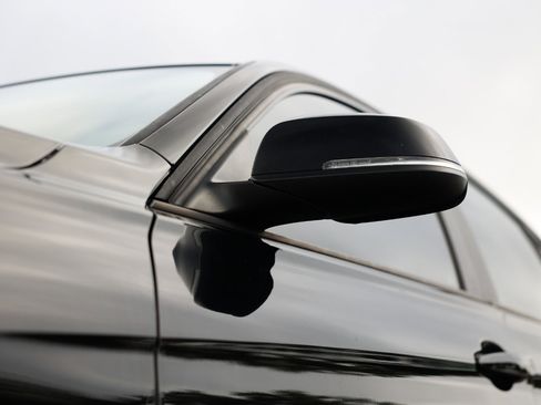 Used 2014 BMW 320i Sedan image 36