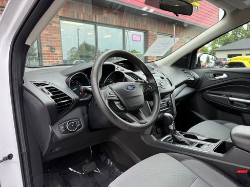 Used 2017 Ford Escape SE AWD/4WD image 11