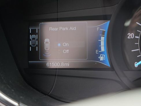 Used 2020 Ford Fusion SE FWD image 32