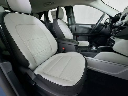 New 2026 Ford Escape Active image 16