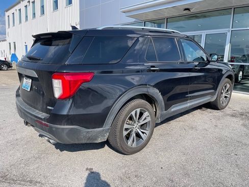 Used 2020 Ford Explorer Platinum w/ Premium Technology Package AWD/4WD image 3