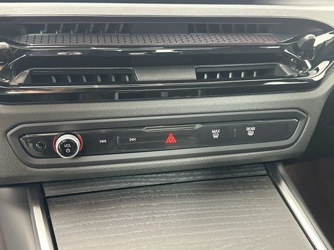 New 2026 BMW 330i xDrive Sedan w/ Premium Package AWD/4WD image 26