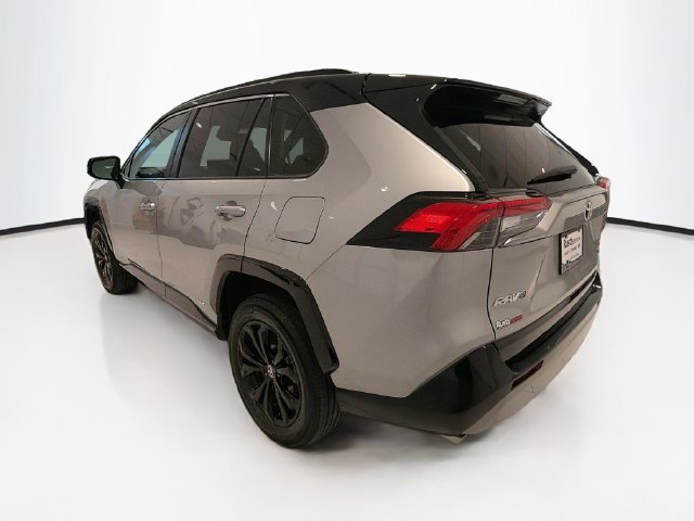 Used 2024 Toyota RAV4 XSE AWD/4WD image 5