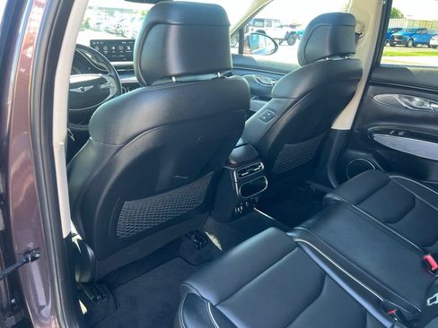Used 2023 Genesis GV70 2.5T w/ Advanced Package AWD/4WD image 34
