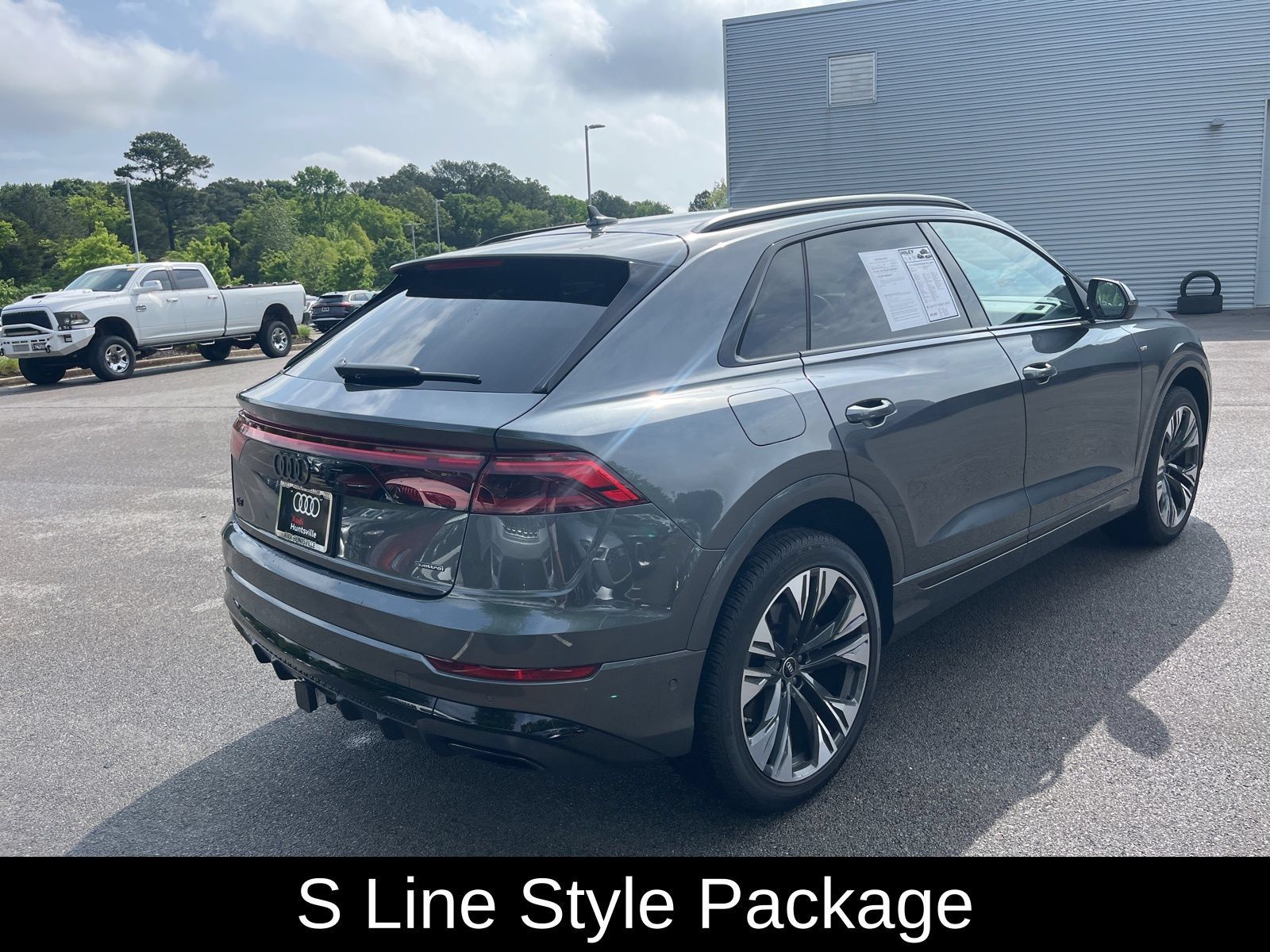 Used 2025 Audi Q8 Premium Plus w/ Premium Plus Package AWD/4WD image 5