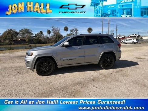 Used 2018 Jeep Grand Cherokee Altitude image 4